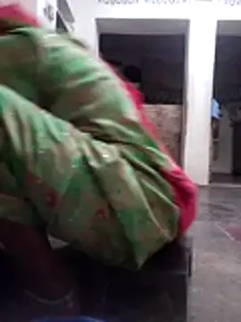 Snapshot of aunty_sumy chatting on October 26, 2:18 am aunty sumy online show from October 26, 2:18 am