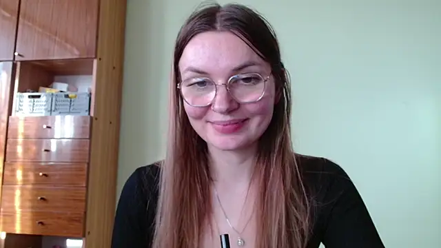 LooveELLYx online show from October 21, 1:48 pm