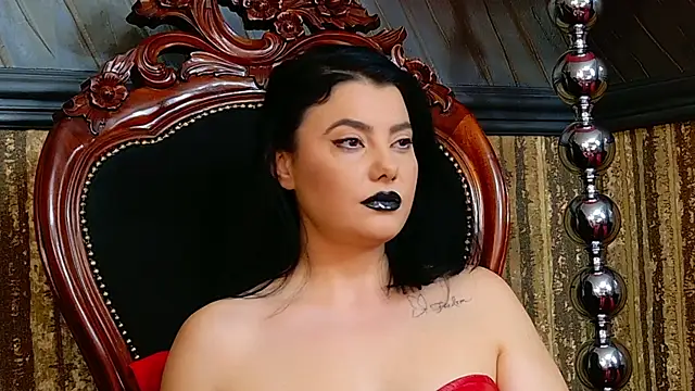 Snapshot of MistressEly chatting on October 14, 11:02 am MistressEly online show from October 14, 11:02 am