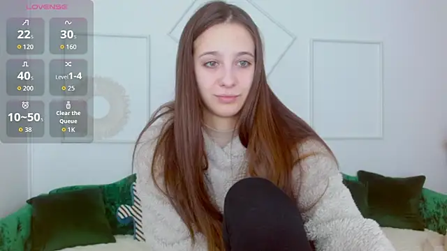 Little cherryy   online show from October 11, 7:02 am