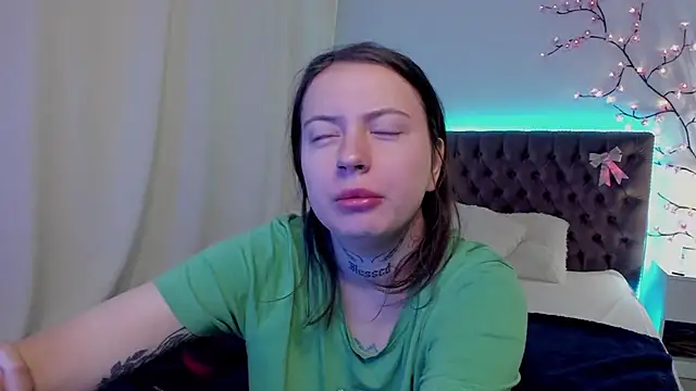 LilaVame online show from October 1, 3:33 am