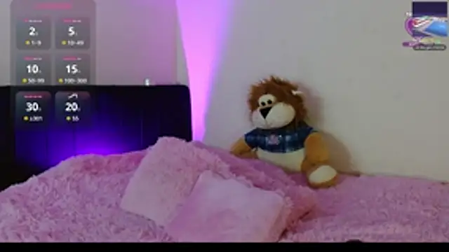 MichellMoon1 online show from October 23, 7:42 pm