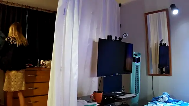 LunaNatural online show from October 20, 9:40 pm