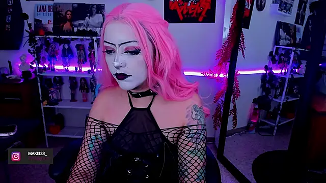 Makii 33 online show from September 17, 11:14 pm