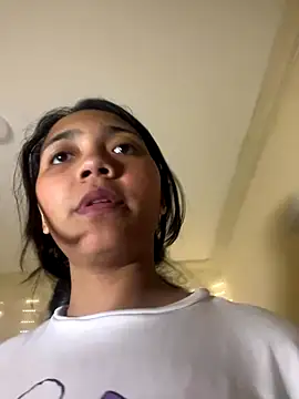 Snapshot of effie_castroo chatting on October 25, 3:14 am effie castroo online show from October 25, 3:14 am