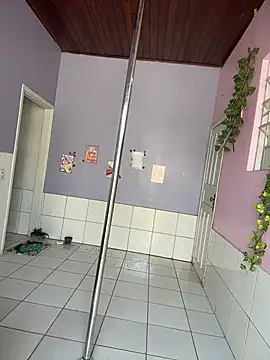 Snapshot of CamillyBlum chatting on October 25, 2:03 pm CamillyBlum online show from October 25, 2:03 pm