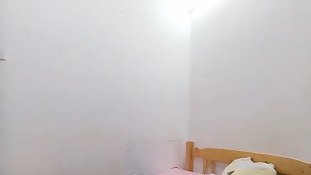 yueeraijj88 online show from October 15, 11:24 am