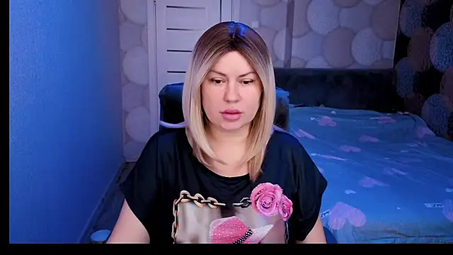 CrystallKiss online show from September 30, 3:45 am