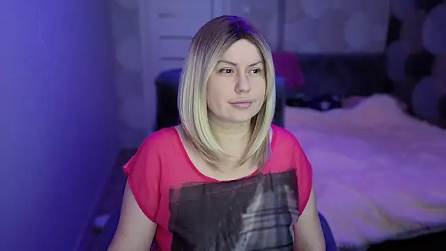 CrystallKiss online show from October 3, 4:12 pm