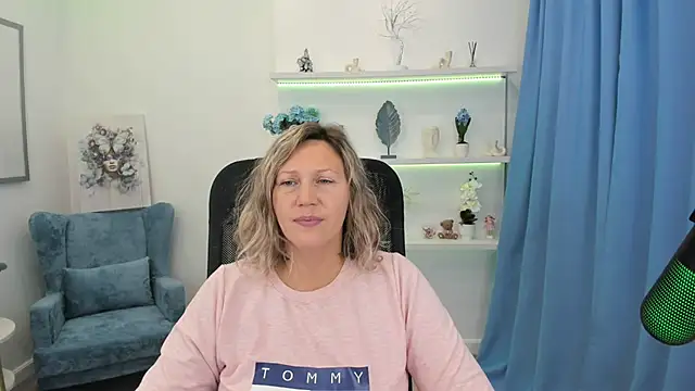 NinaStarle online show from September 19, 11:53 am