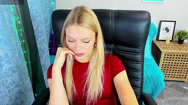 Snapshot of KatherineePierce chatting on September 16, 4:48 pm KatherineePierce online show from September 16, 4:48 pm