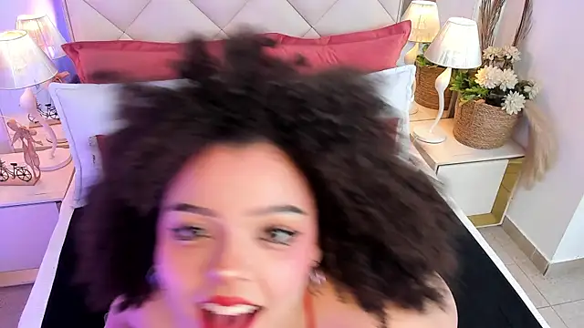 LilBoonew online show from October 11, 12:52 pm