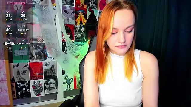 Snapshot of Ida_FaneStain chatting on October 30, 2:36 am Ida FaneStain online show from October 30, 2:36 am