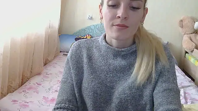 JayeTyler online show from April 29, 6:16 am