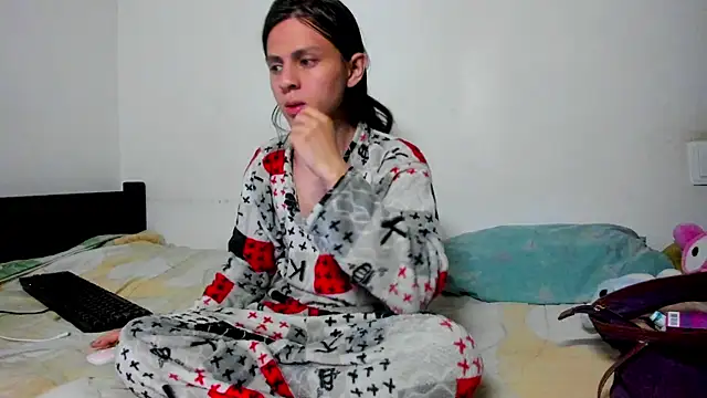 Snapshot of Petite-Goth chatting on September 27, 9:22 pm Petite-Goth online show from September 27, 9:22 pm