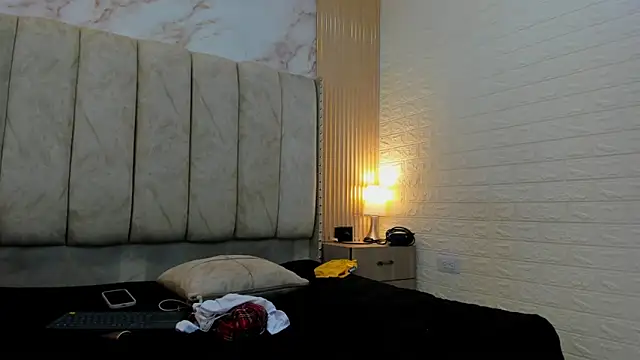 kiarazafira online show from September 16, 11:18 am
