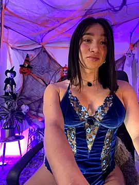 Snapshot of dollforsex_ chatting on October 14, 4:53 pm dollforsex  online show from October 14, 4:53 pm