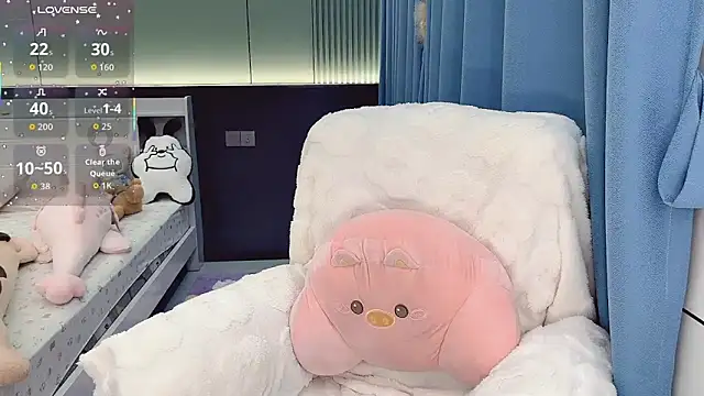 Liuyifei2005 online show from December 4, 7:25 pm