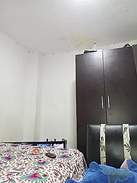 paisita122 online show from March 16, 5:44 am