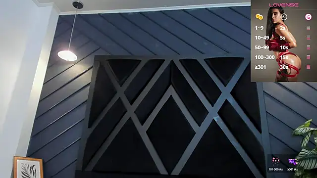 Snapshot of zoe_martins_ chatting on October 28, 5:41 pm zoe martins online show from October 28, 5:41 pm