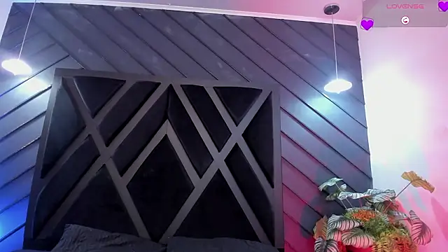 zoe martins  online show from February 17, 5:34 pm