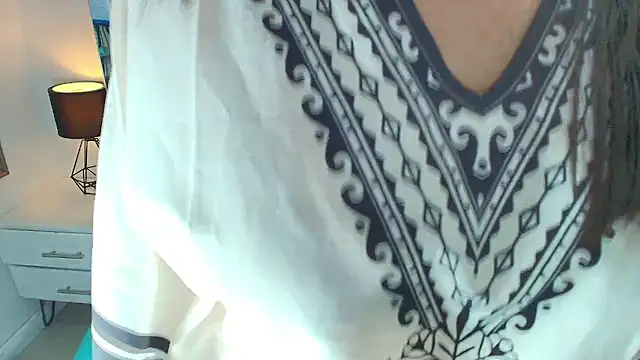 Snapshot of Karla-Lin chatting on October 10, 1:16 pm Karla-Lin online show from October 10, 1:16 pm