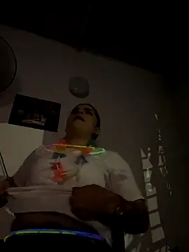 Snapshot of DAMSEL_30 chatting on November 1, 9:02 am DAMSEL 30 online show from November 1, 9:02 am