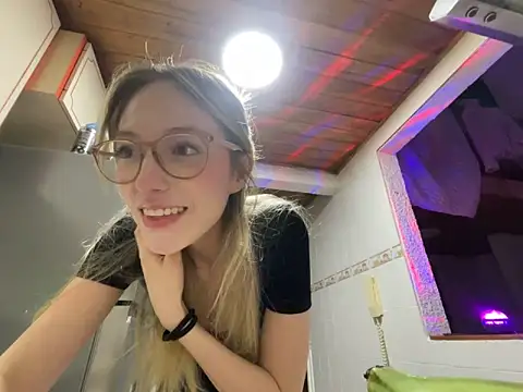 ReenKitty online show from April 19, 3:17 am