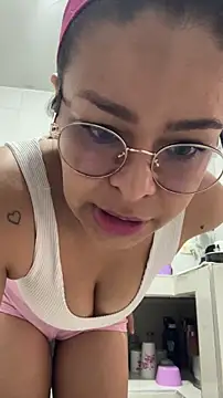 sweet shadil  online show from February 23, 1:10 pm