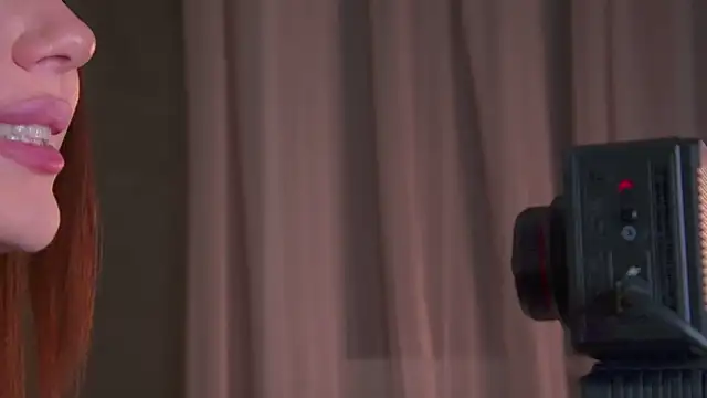 Snapshot of DianaGlow chatting on September 18, 2:15 pm DianaGlow online show from September 18, 2:15 pm