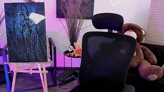 AuroraWrenfield online show from March 16, 5:44 am