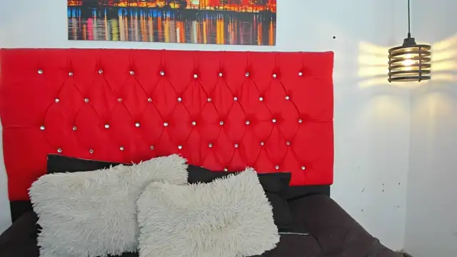 carolinacrus01 online show from February 23, 7:24 pm