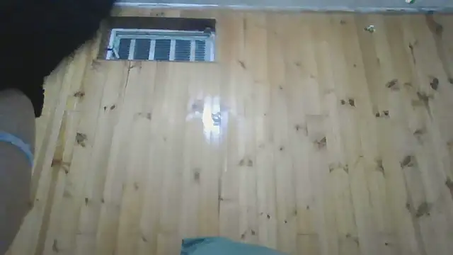 Snapshot of Roselingalvis13 chatting on October 30, 3:42 am Roselingalvis13 online show from October 30, 3:42 am