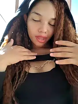 ChloeRaviss online show from October 13, 12:41 pm