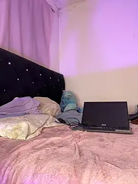 Im tinaa sr online show from November 3, 1:42 am