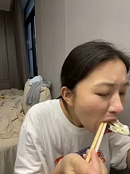 Snapshot of haiyan125216 chatting on September 19, 9:19 am haiyan125216 online show from September 19, 9:19 am