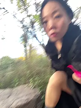 Snapshot of xinmeng-000 chatting on November 1, 8:40 am xinmeng-000 online show from November 1, 8:40 am