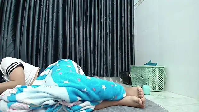 Snapshot of Grass_99 chatting on September 27, 2:35 pm Grass 99 online show from September 27, 2:35 pm