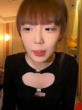 D-033 online show from November 4, 1:27 pm