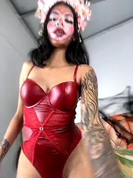 Snapshot of TweetiePieXXX chatting on October 25, 10:49 pm TweetiePieXXX online show from October 25, 10:49 pm