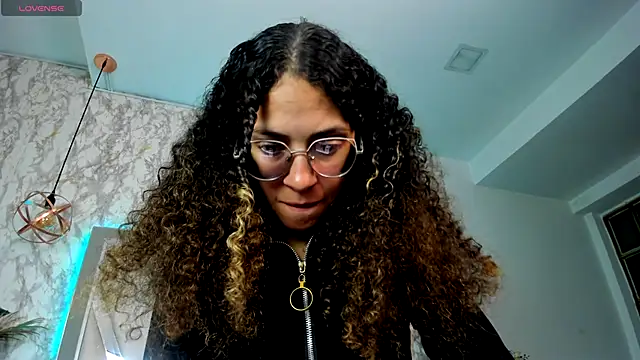 Snapshot of Hanna_Cornee_ chatting on September 15, 1:52 pm Hanna Cornee online show from September 15, 1:52 pm