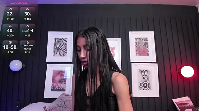 Snapshot of chiara_evanns chatting on October 29, 11:25 am chiara evanns online show from October 29, 11:25 am