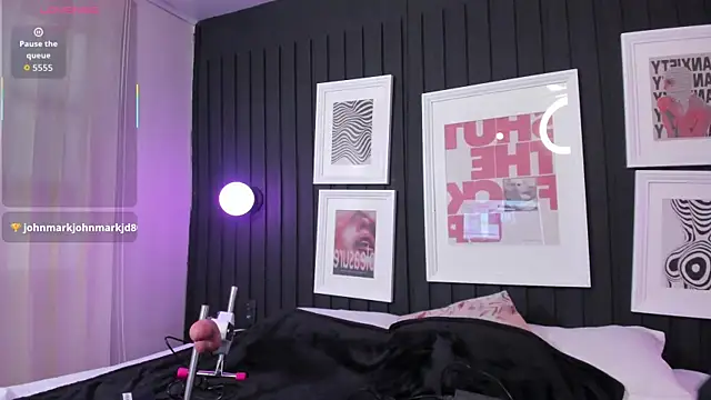 Snapshot of chiara_evanns chatting on September 26, 11:30 am chiara evanns online show from September 26, 11:30 am