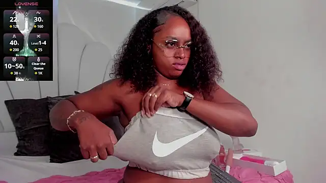 Snapshot of darle_volant chatting on September 27, 1:07 pm darle volant online show from September 27, 1:07 pm