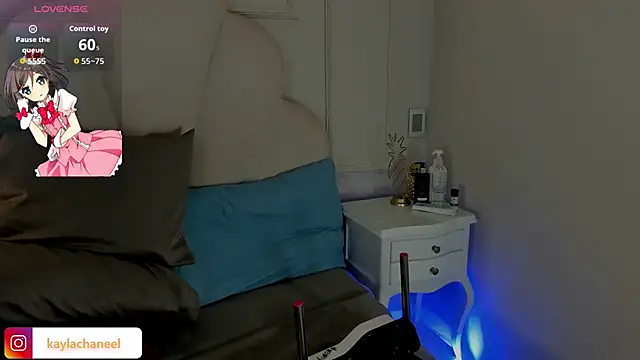 Kaylachannell online show from February 9, 3:53 am