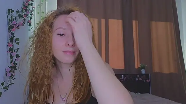 Candy Flosse online show from October 7, 11:25 am