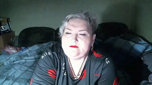 Snapshot of Lana555 chatting on September 17, 10:19 pm Lana555 online show from September 17, 10:19 pm