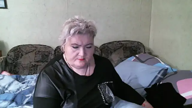 Snapshot of Lana555 chatting on September 19, 10:31 pm Lana555 online show from September 19, 10:31 pm