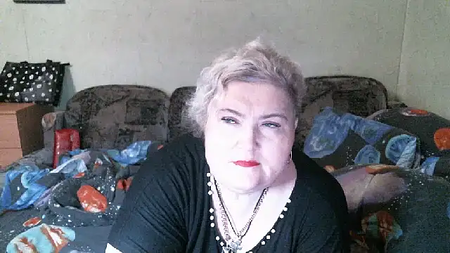 Snapshot of Lana555 chatting on October 11, 10:01 pm Lana555 online show from October 11, 10:01 pm