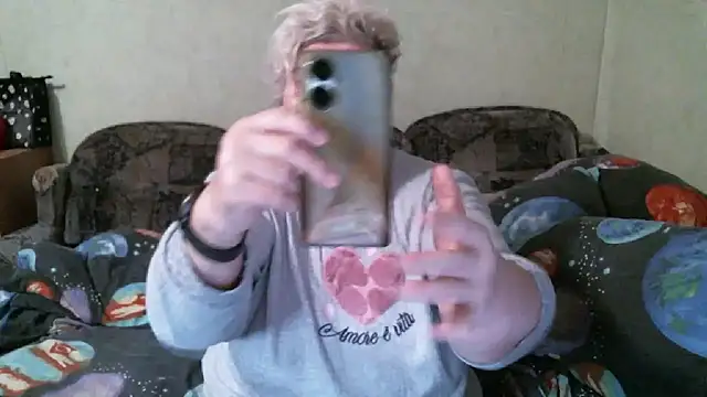 Snapshot of Lana555 chatting on October 13, 10:23 pm Lana555 online show from October 13, 10:23 pm